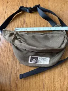 ウェストバッグ
