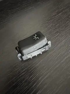 Mercedes Benz W124 室内ライトスイッチのサムネイル