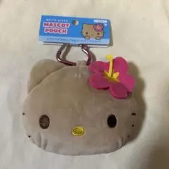 サンリオ　日焼けキティ　カラビナ付きぬいぐるみファスナーマスコット