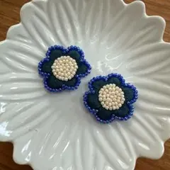 ❇︎ビーズ刺繍❇︎ ピアス　NO.22