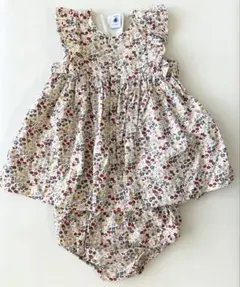 PETIT BATEAU 花柄ワンピース ブルマセット 24m/86cmのサムネイル