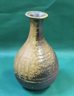 古美術 備前焼 伊勢崎淳 花瓶 伊勢崎 淳 作『備前 花生』 買取価格相場｜骨董品買取 緑和堂