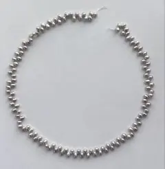 淡水パール　約4ミリ前後　艶グレークレオ！　約40センチ