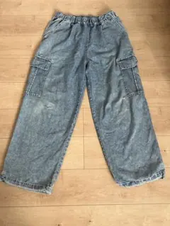 ブルー カーゴパンツ サイドポケット付き