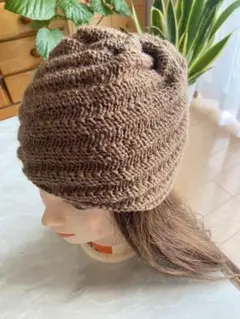 ブラウンリブ編みニット帽子