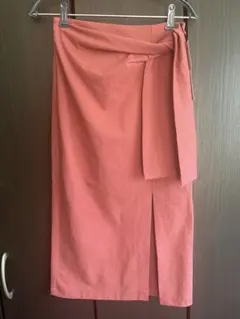 新品タグ付き　ロイヤルパーティー　膝丈スカート