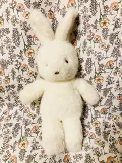 【希少・当時物】ナカジマ Naomi うさぎ ぬいぐるみ 昭和レトロ 希少・当時物】ナカジマ Naomi うさぎ ぬいぐるみ 昭和レトロ 限定