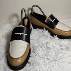美品✨COLE HAAN　ジュネーブローファー5Bのサムネイル