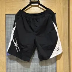 ミズノ　テニスハーフパンツ ブラック/ホワイト