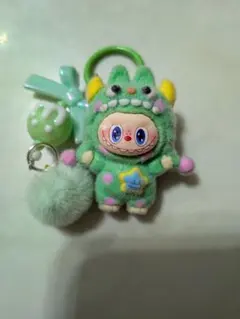 ラブブ、キーホルダーグリーン