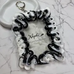 ホイップデコ トレカケース B8 白 黒 キーホルダー付き 硬質ケース 推し活