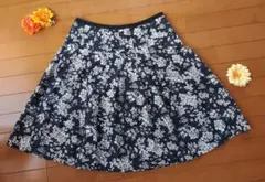 LAURA ASHLEY フラワープリント フレアスカート