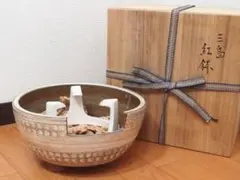 Ｗ８０３　手鉢　『志野　四方　手鉢』『菓子鉢』『水野古麦 作』　共箱　菓子器 W803 手鉢 『志野 四方 手鉢』『菓子鉢』『水野古麦 作』 共箱