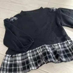 黒とチェック柄の長袖カットソー