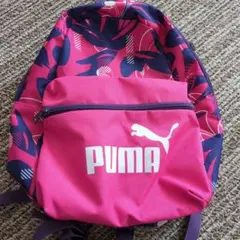 PUMA ピンク リュック フロントポケット付きのサムネイル