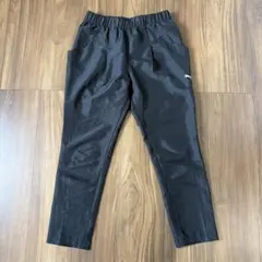 PUMAブラック軽量ナイロンパンツ ポケット付き　夏素材　速乾　Sのサムネイル