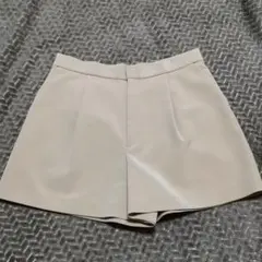 フォクシーニューヨーク　40 ショートパンツのサムネイル