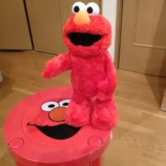 エルモ ぬいぐるみとテーブル セット