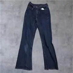 ユニクロ フレアデニムパンツ 濃紺 ウエスト58.5cm ストレッチ 脚長効果