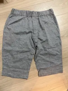 Calvin Klein グレー ショートパンツ