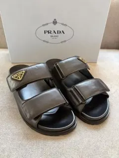 未使用 正規品 PRADA ナッパレザーサンダル ブラックのサムネイル