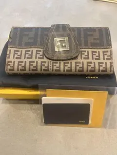 FENDI フェンディ ズッカ 長財布 ロゴ 箱 保存袋 付属品