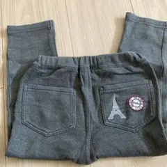 bebe 100ズボン　エッフェル塔刺繍付きグレーのパンツ