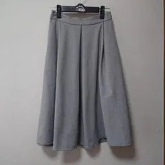 か*。様 ☆GU☆ 無地フレアスカート Mサイズ グレー