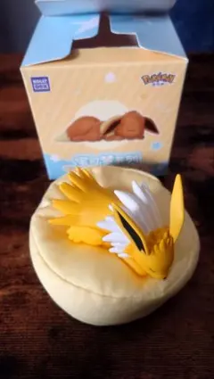 ポケモン フィギュア 休みサンダース