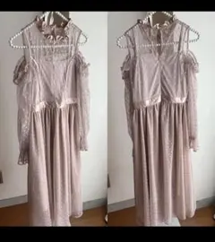 ドット柄シースルーオフショルダーワンピース