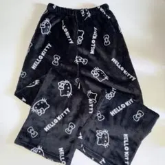 新品未使用　キティ柄フリースパンツ