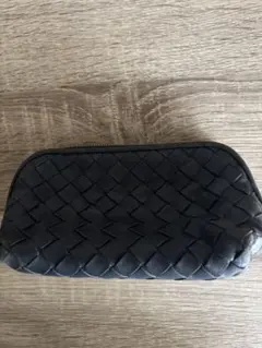 BOTTEGA VENETA イントレチャート ポーチ ブラックのサムネイル