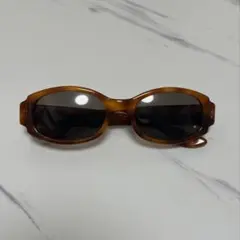 GUCCI トムフォード期 オーバル サングラス イタリア製 archive - メルカリ