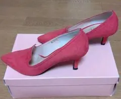 エムドゥのパンプス 赤色のスエード M.deux ヒールのサムネイル