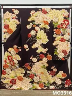 振袖 ラメ刺繍 金銀彩 銀通し 薔薇 身丈160cm 撥水加工済 MO3760 振袖 ラメ刺繍 金銀彩 銀通し 薔薇 身丈160cm 撥水加工済 MO3760