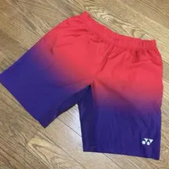 ヨネックス　ハーフパンツ　赤　紫　Lサイズ