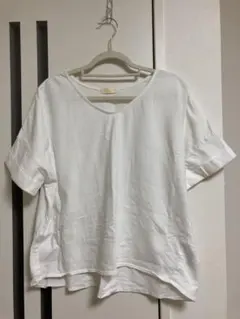 earth music&ecology★Vネック半袖Tシャツオーバーサイズ白色