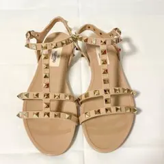 VALENTINO GARAVANI ロックスタッズ ラバーサンダルのサムネイル