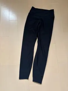 美品 NIKE ドライフィット レギンス パンツ ストレッチ 黒 ブラック S