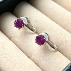 美品☆Pt900☆天然ルビー☆0.688ct+0.685ct☆オーダーピアス - メルカリ