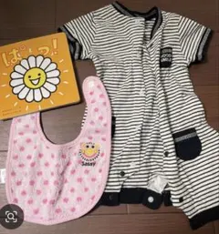 ストライプロンパースとビブセット
