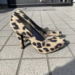 ヒョウ柄 高ヒールパンプスのサムネイル