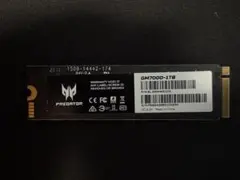 Predator GM7000 1TB NVMe SSD 本体のサムネイル