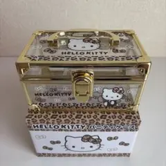 Hello Kitty ラメ入りトランク型小物入れ - メルカリ