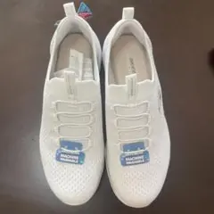 SKECHERS メモリーフォーム スニーカー ホワイト