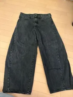 ダークグレー ワイドレッグデニム