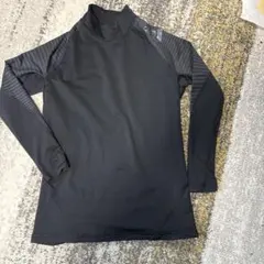 adidas インナーシャツブラック
