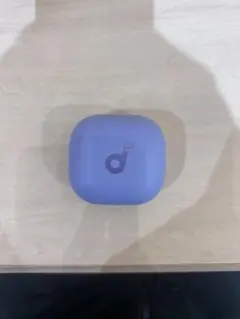 パープル ワイヤレスイヤホン Soundcore P40iです