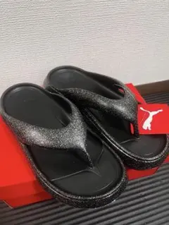 PUMA ビーチサンダル ブラック ラメ 厚底のサムネイル