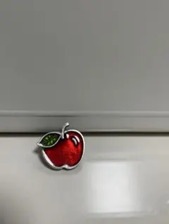 Danforth ダンフォース　ピューター ピンバッジ　リンゴ　アメリカ製